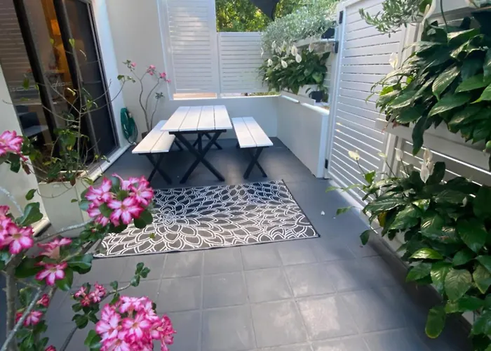 Lily Lamond Townhouse, Outdoor Hammock, 5 Min Walk To The Ocean, In Airlie Beach