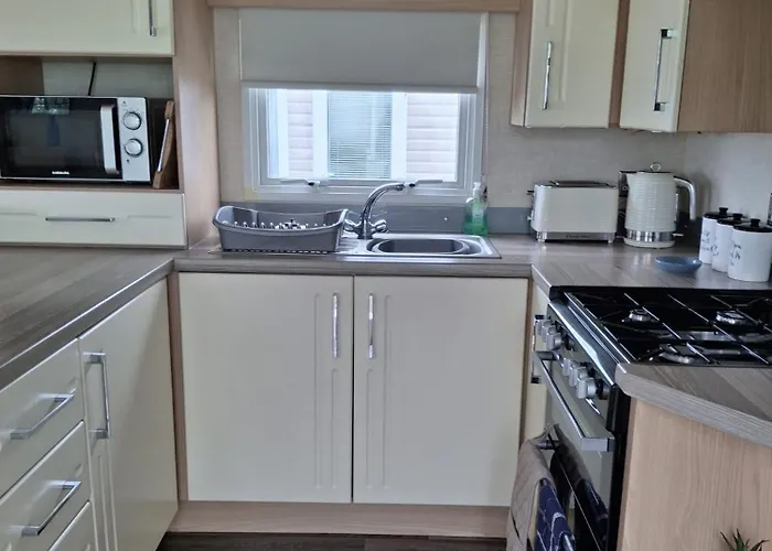 Carnoustie 24 - Turnberry Holiday Park - Short Walk To Beach