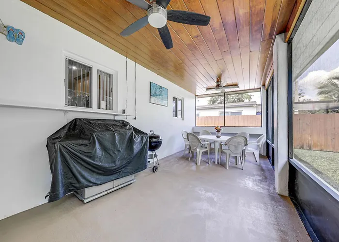 < 4 Mi To Hard Rock Stadium: Miramar Home W/ Bbq!