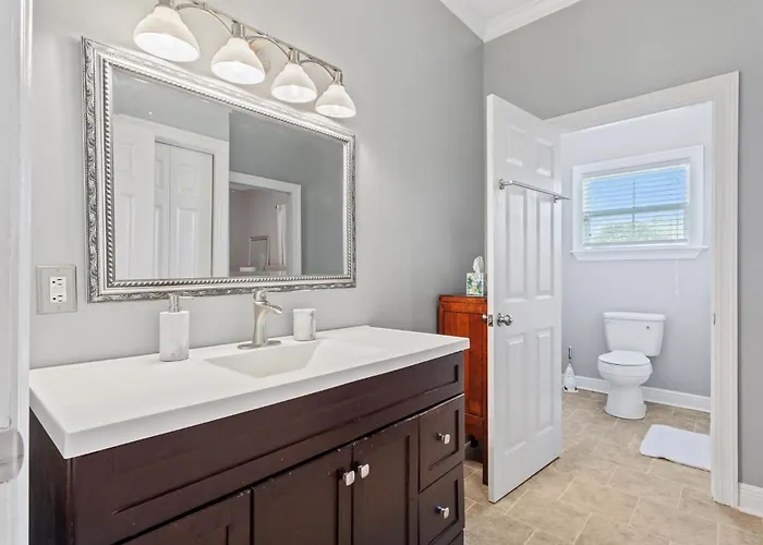 Downtown 3 Bedroom Home