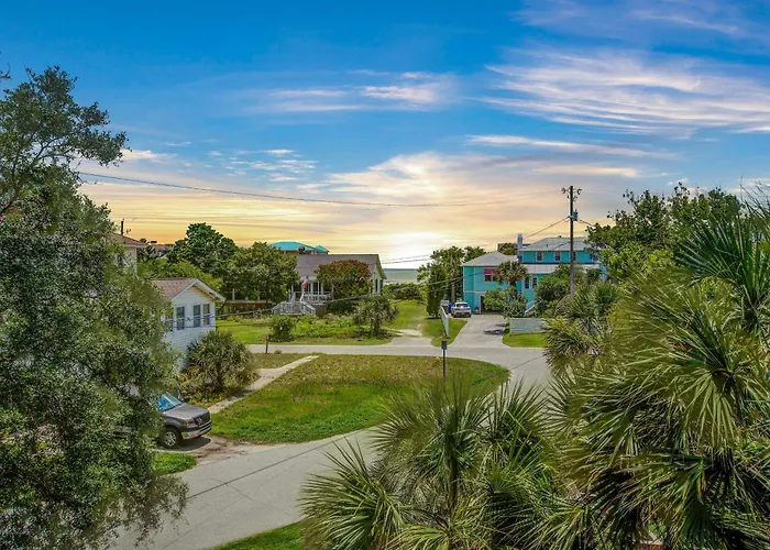 Carolina Boulevard 128
