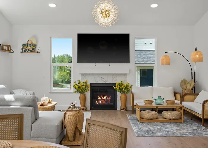 Single House 17- New Build-Beautiful Lake View-5 Beds 12 Sleeping