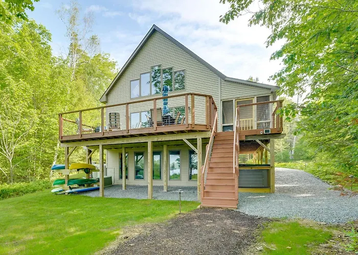 Hot Tub & Boat Dock: Waterfront Maine Retreat!