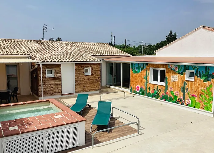 Gite Blanco Y Madera Narbonne
