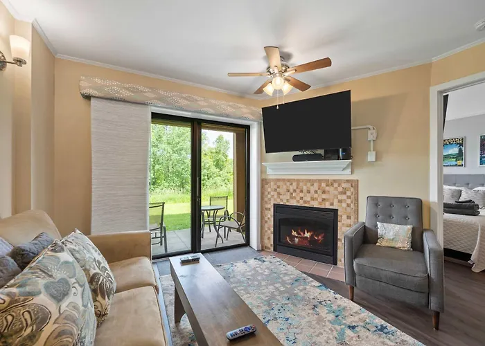 Cozy 1 Bedroom Condo Holiday Valley
