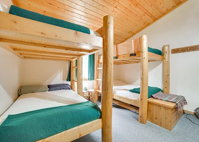 Michigan Retreat On 10 Acres: Hike, Fish & Explore