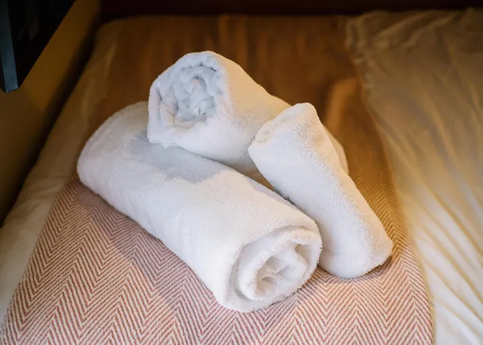 Luxury Cozy Room Central Location With King Bed