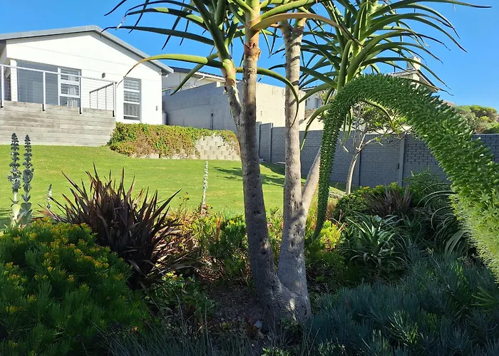 The Rest Beach House- Private Pool And Solar