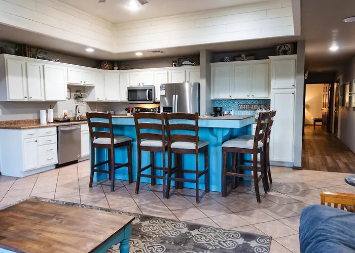 Lakefront Captains Quarters - 31
