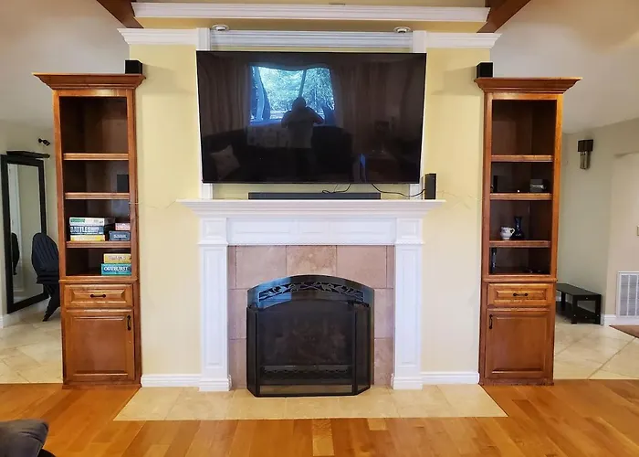 Grass Valley Oasis - Spacious Family Retreat Near Rollins Lake