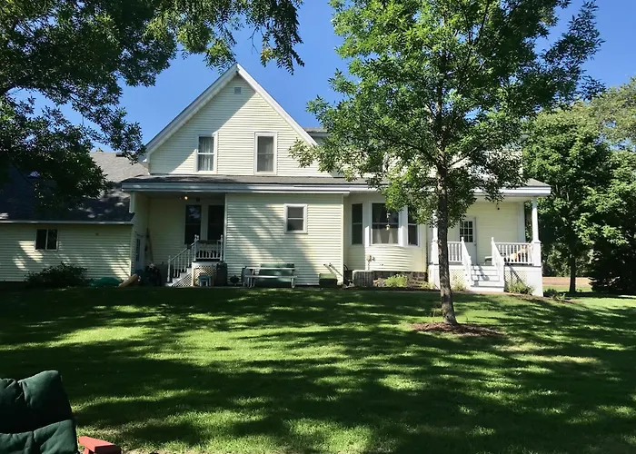Dr Combackers Historic 1880S Home