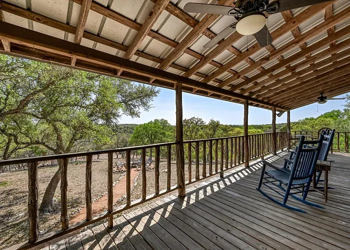 Luxury 23-Ac Ranch Hot Tub And Hill Country Views!