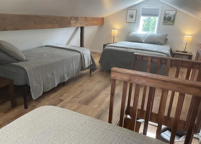 Peaceful Acres Cabin 1 - Bears Den