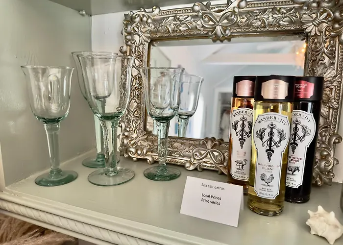 Recharge At Tranquil Sea Salt Cottage In Historic Wiscasset