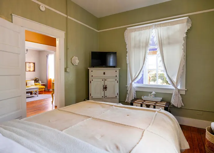 Bisbee Home: Fantastic Views & Walkable Location!