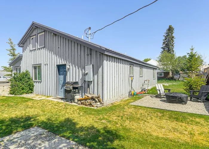 Centrally Located Pinedale Vacation Rental!