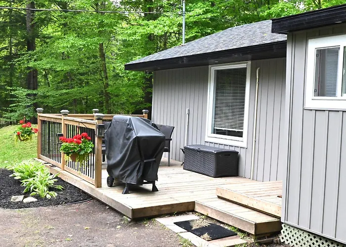Muskoka Manor Str-2026-183
