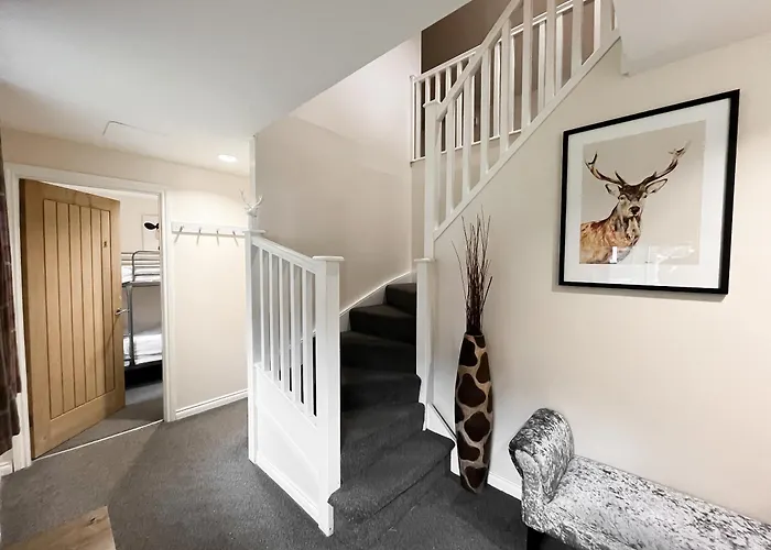 Ptarmigan Lodge