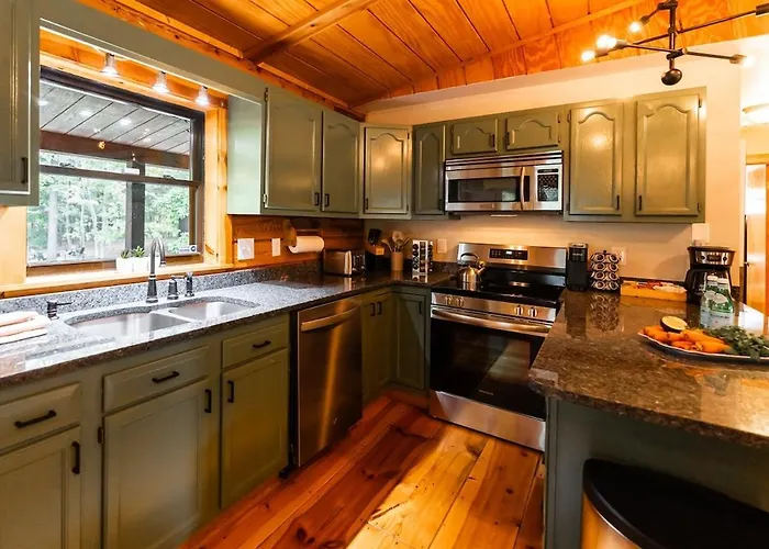 Havenbrook-Hocking Hills Luxury, 10 Acres, Hot Tub
