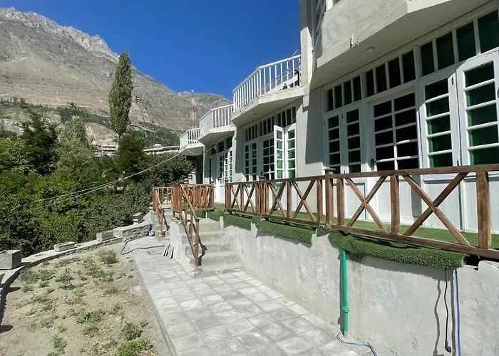 Ultar View Lodge
