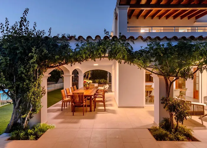 Villa Can Joan I - Fantastic Sunset Views And Family Friendly -