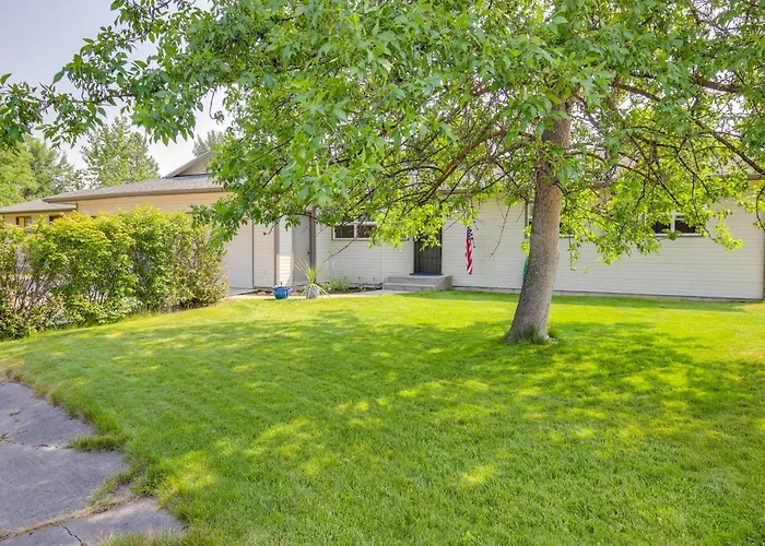 2 Mi To Dtwn: Missoula Duplex W/ Fenced Yard