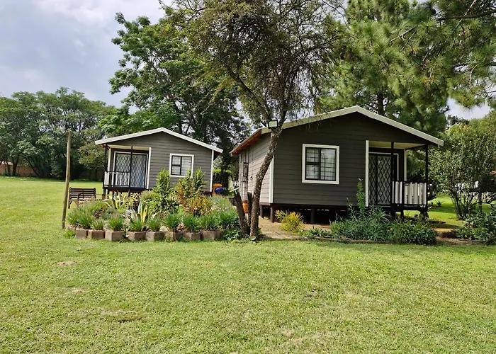 Elmscote Cottages - Cabin 2