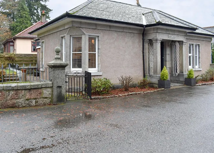 West Lodge