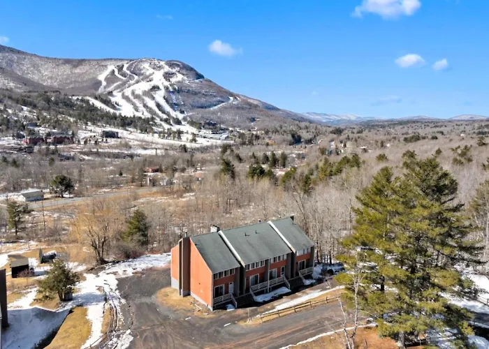 Hunter Mountain Retreat Incredible Views, Pool, Fire Pit