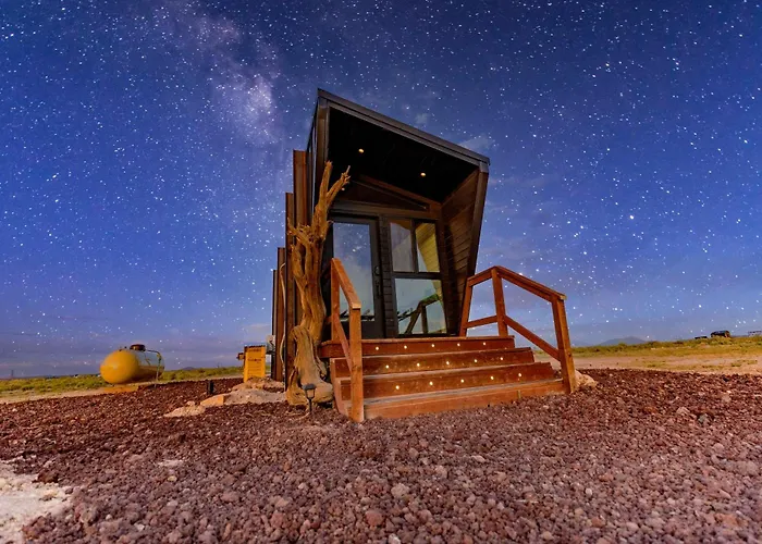 Grand Canyon Stargazing Off-Grid Tiny Home