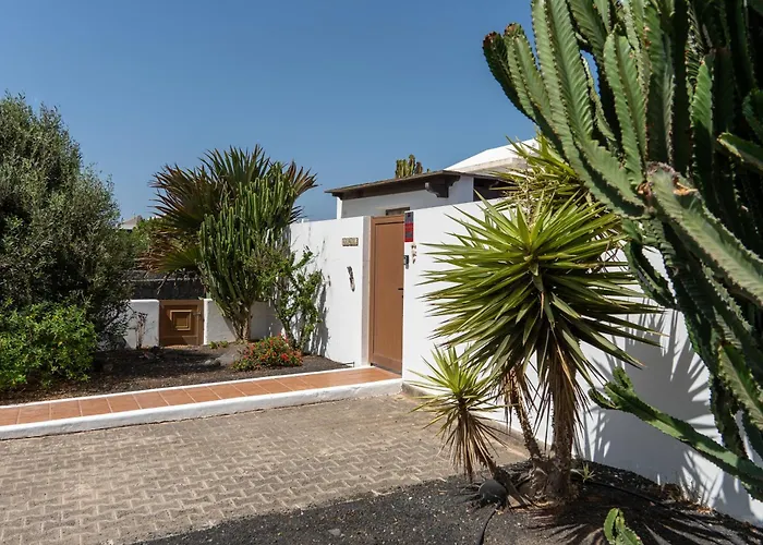 Utopia, Villa 4 Bedrooms, Heated Pool & Complete Privacy Playa Blanca 