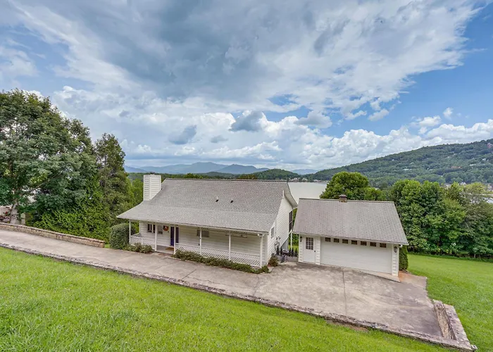 < 1 Mi To Lake Chatuge: Home W/ Mtn & Water Views!