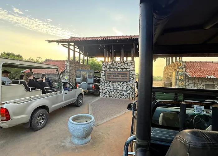 Nyne Hotels Mayur Lodge