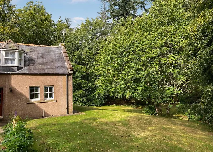 South Lodge