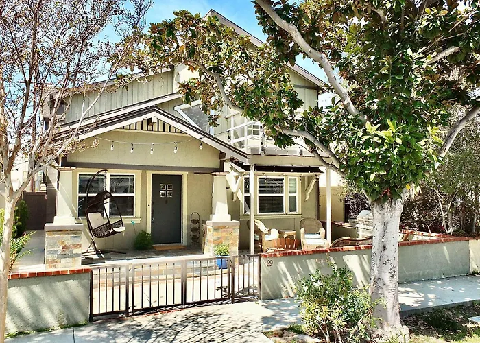 Park Avenue Beach Paradise - Chic & Secluded 4 Bdr