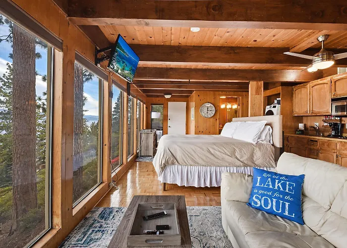 Stunning Views At Stargazer - Lakefront Studio