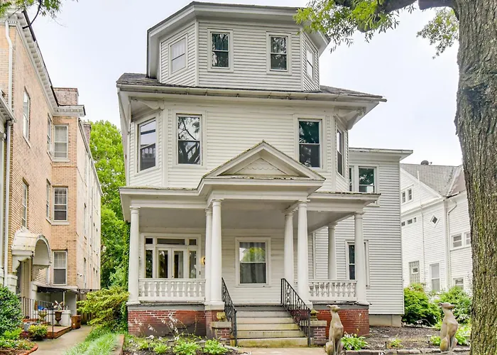 Walk To River & Downtown: Portsmouth Apartment!