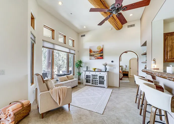 Hot Tub & Views: Sedona Escape By Trails & Dining!