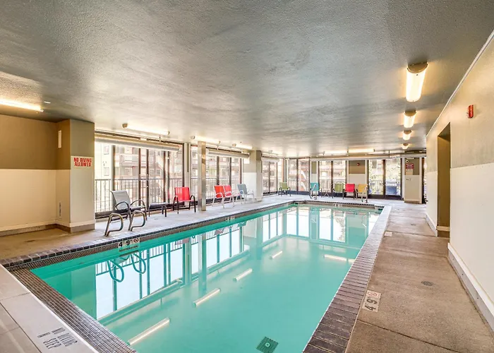 Unique Top-Level Condo With Amazing Lake Views!