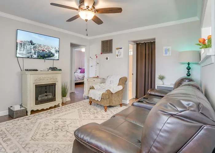 5 Mi To Dtwn Fredericksburg: Family Gem W/ Yard
