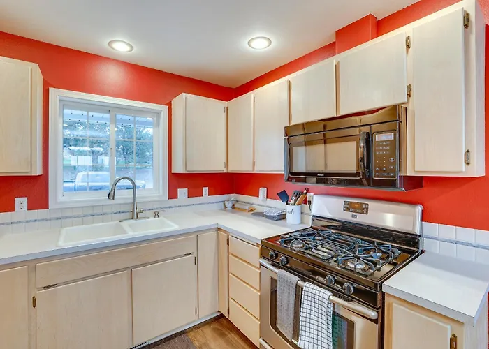 6 Mi To Dtwn Lewiston: Quiet Home W/ Views