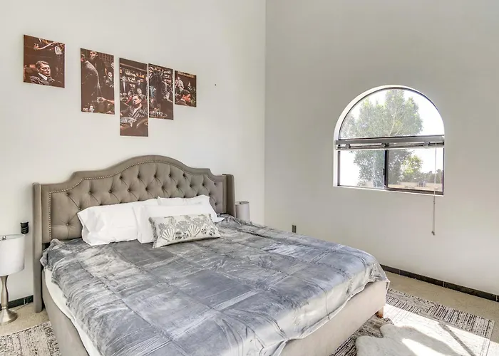 3 Mi To Beach: Home W/ Pool & Spa In Malibu!