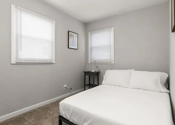 Verde Vibes - Cute 2Bd Home In The Heights