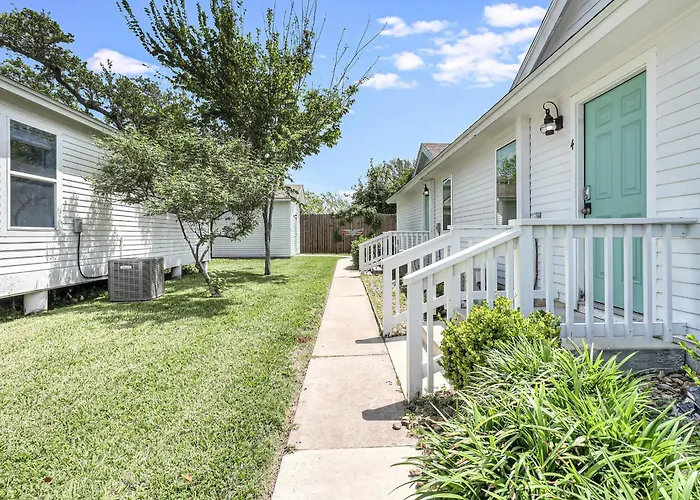 Oak Cottages 4