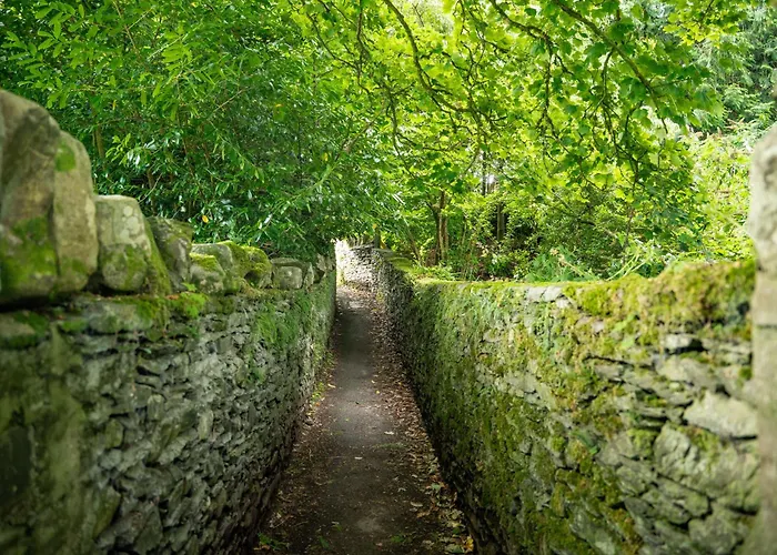 The Shades - Bliss In The Heart Of Windermere