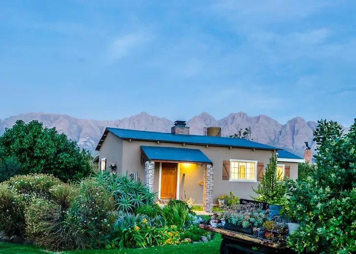 Seven Oaks Vineyard Cottages