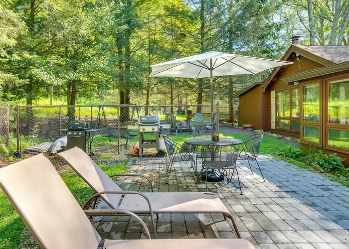 3 Mi To Slopes! Hot Tub Haven Near Lake Harmony