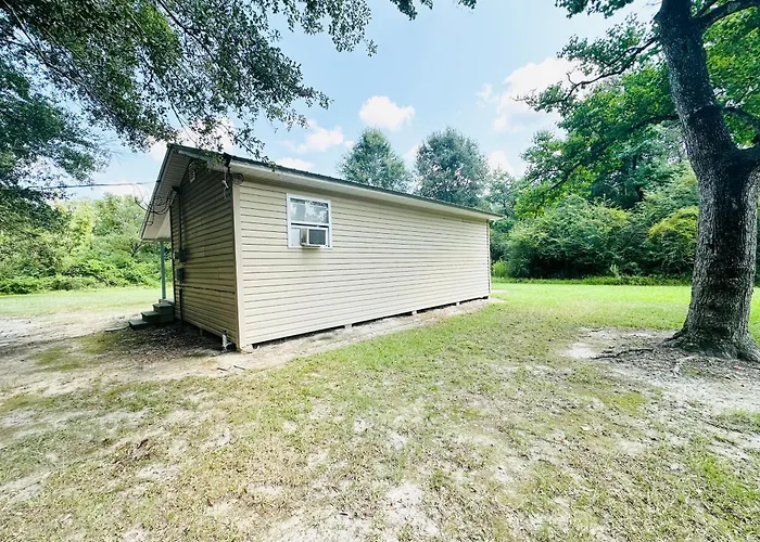 Milk Hand House.. Peaceful 1 Bedroom Cabin