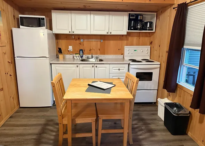 Cloverleaf Cottages