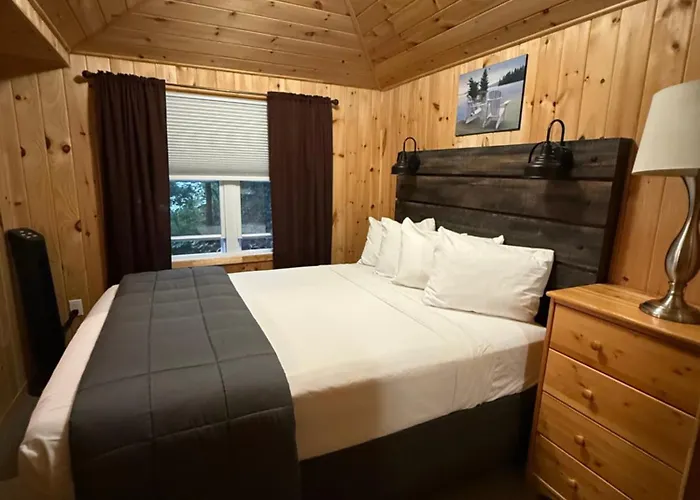 Cloverleaf Cottages